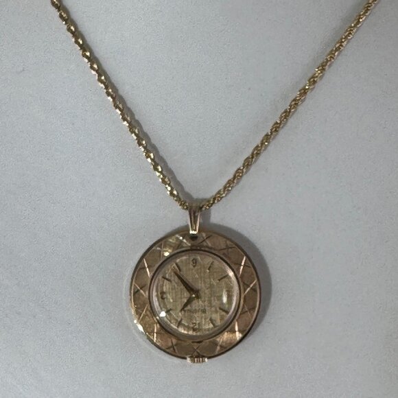 Vintage Bulova Pendant Necklace Mechanical Watch Fabulous Condition main image 7
